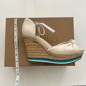 Gianni Bini Wedges